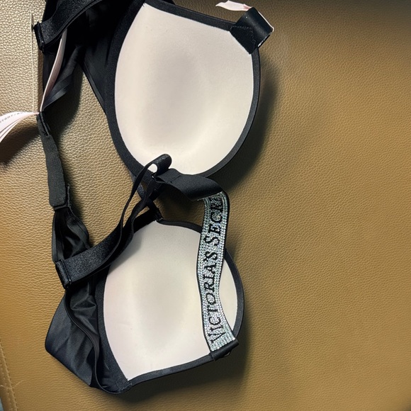 Victoria's Secret Rhinestone Bra with Logo Straps - Picture 4 of 5